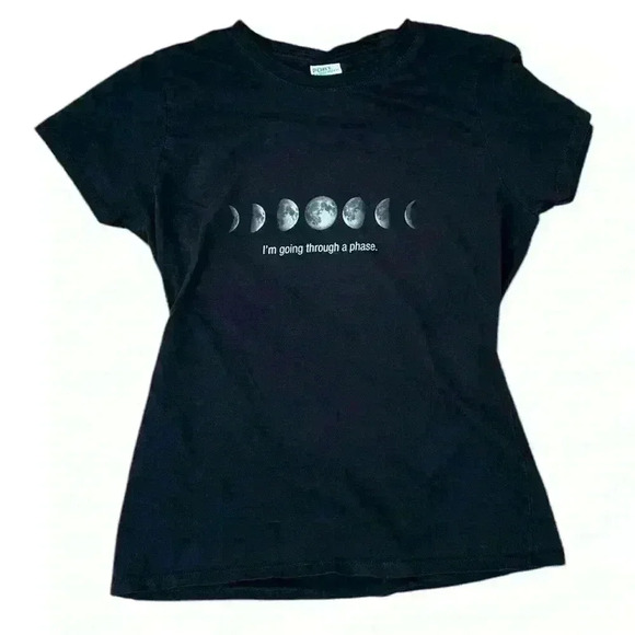 I’m going through a phase Women’s Black Short Sleeve Tee Shirt Women’s Small - Picture 5 of 8